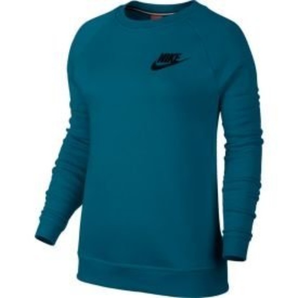 Nike Tops - BNWT-Nike Women crewneck sweatshirt-size S